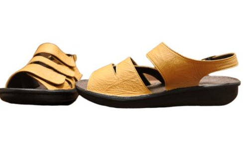 【インコルジェ 8806 キャメル】バックストラップコンフォートサンダル