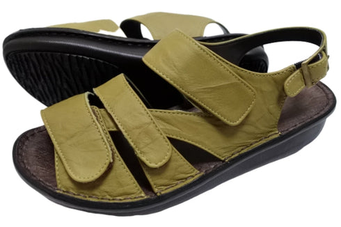 【インコルジェ 8806 カーキ】バックストラップコンフォートサンダル