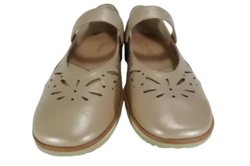 【…AShiOtO A1525 ベージュメタリック】超軽量 牛革ベルトパンチングシューズ