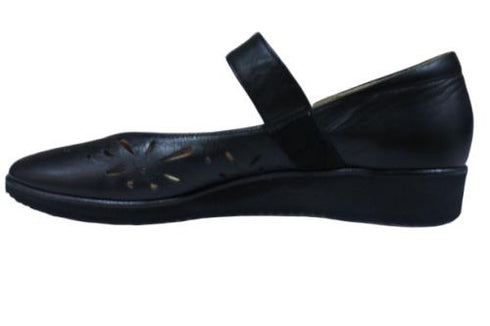 【…AShiOtO A1525 ブラック】超軽量 牛革ベルトパンチングシューズ