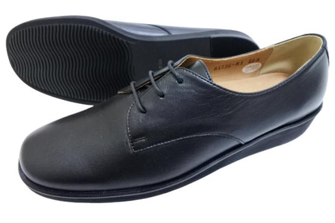 【…AShiOtO A1536 ブラック】超軽量国産牛革マニッシュシューズ モデルサイズ