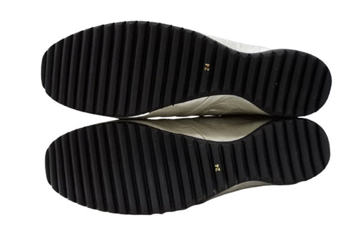 【…AShiOtO A1540 アイボリーメタル】本革超軽量ゴムストラップシューズ