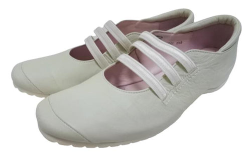 【…AShiOtO A1540 ホワイト】本革超軽量ゴムストラップシューズ