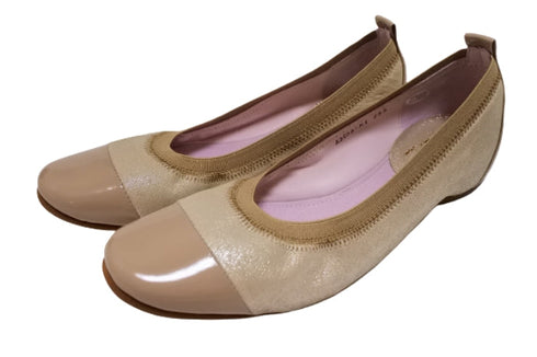 【…AShiOtO A3233 ベージュメタリックエナメル】超軽量 牛革ボロネーゼバレエパンプス