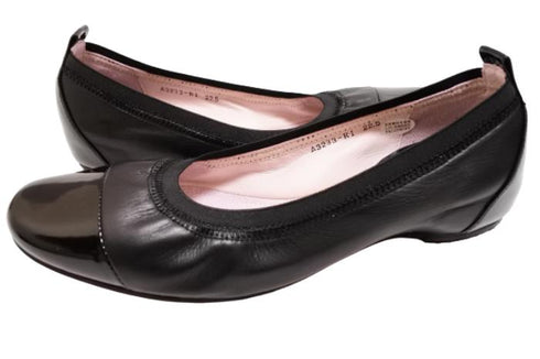 【…AShiOtO A3233 ブラックエナメル】超軽量 約110g 牛革ボロネーゼバレエパンプス