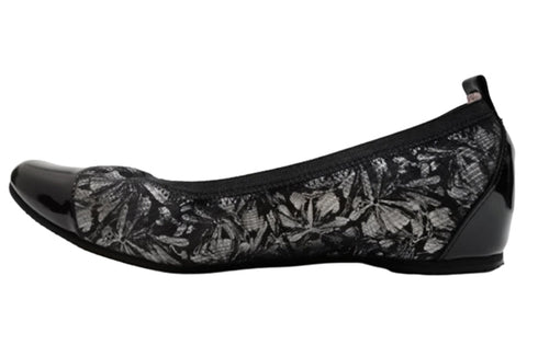 【…AShiOtO A3233 ネイビーエナメル】超軽量 約110g 牛革ボロネーゼバレエパンプス