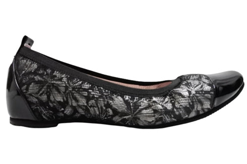 【…AShiOtO A3233 ネイビーエナメル】超軽量 約110g 牛革ボロネーゼバレエパンプス