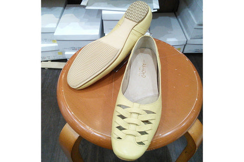 【…AShiOtO A3245 イエロー】超軽量 通気性抜群の牛革メッシュシューズ