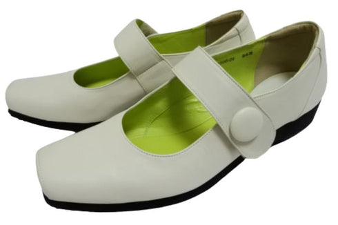 【…AShiOtO A3300 アイボリー】超軽量 本革ストラップシューズ