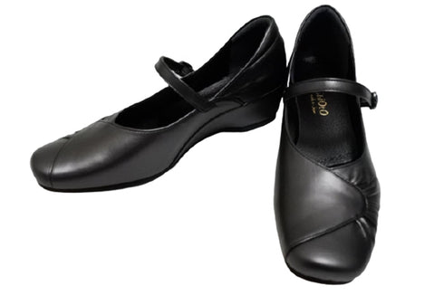 【…AShiOtO A3405 ブラックメタル】超軽量 本革パンプス