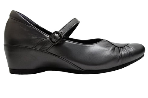 【…AShiOtO A3405 ブラックメタル】超軽量 本革パンプス