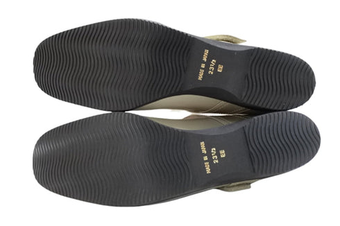 【…AShiOtO A3432 アイボリー】面ファスナーの甲ベルトで脱ぎ履きらくらく本革パンプス