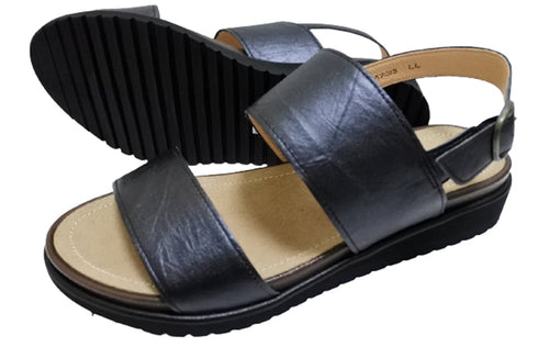 【…AShiOtO A7015 ブラック】本革超軽量サンダル