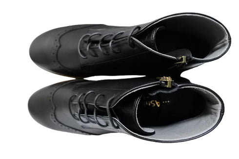 【…AShiOtO A91330 ブラック】サイドジップメダリオンチャッカーブーツ