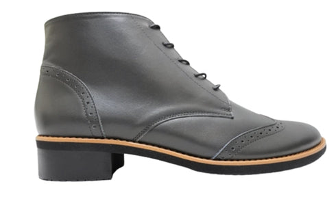 【…AShiOtO A91330 グレー】サイドジップメダリオンチャッカーブーツ