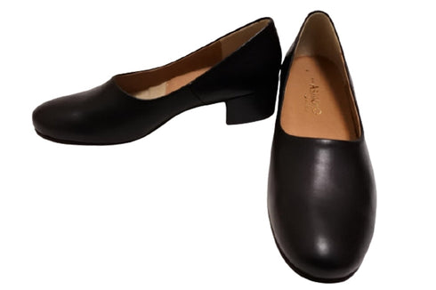 【…AShiOtO AP1135 ブラック】超軽量 国産レザーパンプス