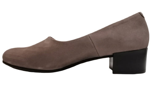 【…AShiOtO AP1135 グレーヌバック】超軽量 国産レザーパンプス