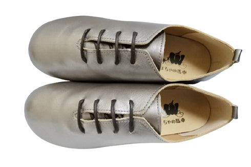 【かぼちゃの馬車CA-15 ブロンズ】ころんと靴紐シューズ