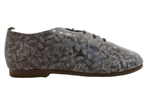 【かぼちゃの馬車 CA-15FL フラワーグレー】フラワー柄の靴紐シューズ