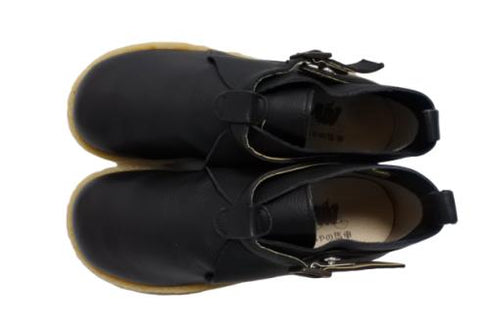 【かぼちゃの馬車 CA220 ブラック】くたっとやわらか本革ベルトストラップシューズ