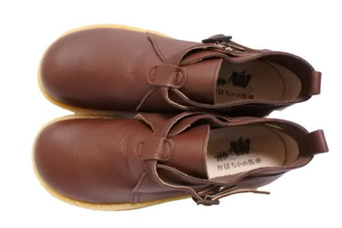 【かぼちゃの馬車 CA220 ブラウン】くたっとやわらか本革ベルトストラップシューズ