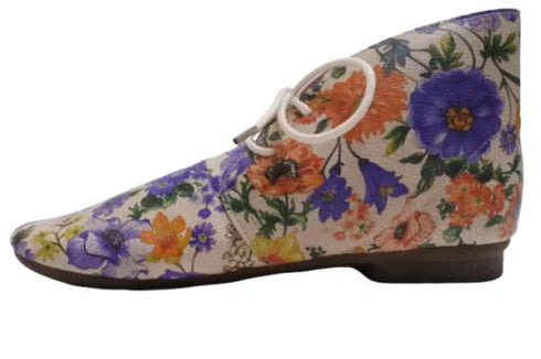 【かぼちゃの馬車 CA26FL フラワー】足にフィット 柔らかな本革靴