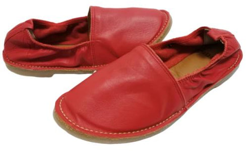 【モモ MO-2 レッド】ぺたんこ柔らか本革シューズ