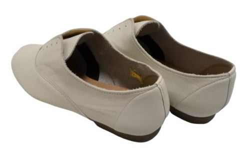 【momo MO-4 ホワイト】スニーカー風靴紐なし柔らか本革スリッポンシューズ