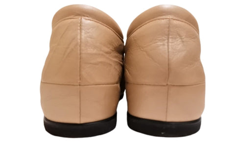 【…AShiOtO N1540 ライトベージュ】本革超軽量ゴムストラップシューズ