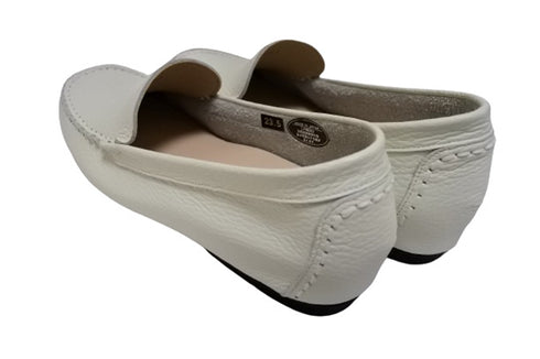 【PRETA flex P1101 ホワイト】本革レザープレーンモカシンシューズ