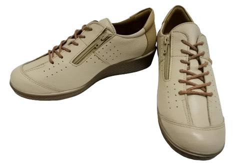 【ムーンスター SP2401 アイボリー】本革柔らかガーメントレザー使用靴紐シューズ