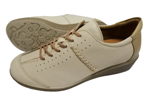 【ムーンスター SP2401 アイボリー】本革柔らかガーメントレザー使用靴紐シューズ