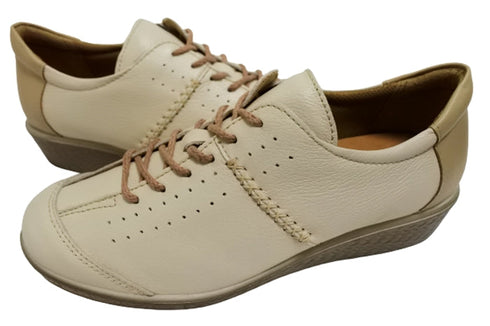 【ムーンスター SP2401 アイボリー】本革柔らかガーメントレザー使用靴紐シューズ