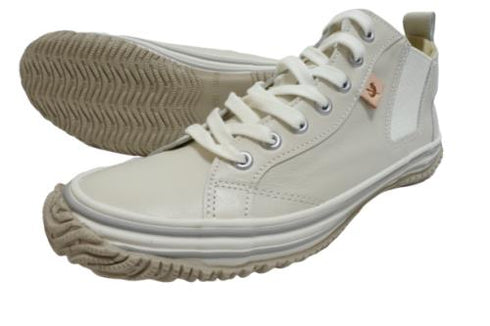 【SPINGLE SP442 アイボリー】カンガルー革ミドルカットサイドゴア